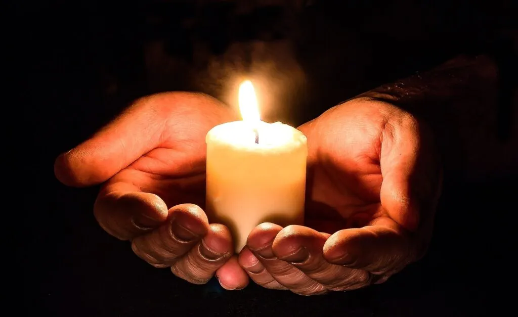 Who Knew? 15 Startling Facts About Grateful Dead Lighting Bolt