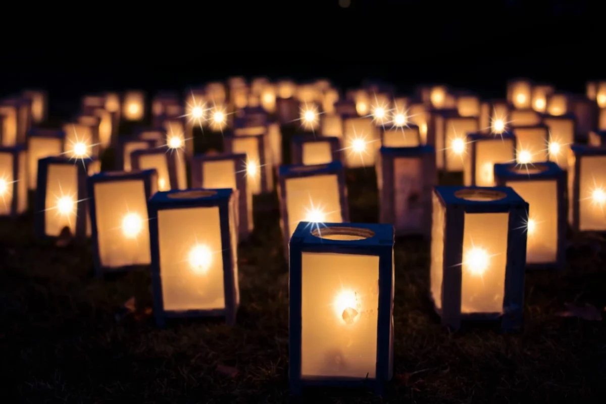 Who Knew? 15 Startling Facts About Grateful Dead Lighting Bolt